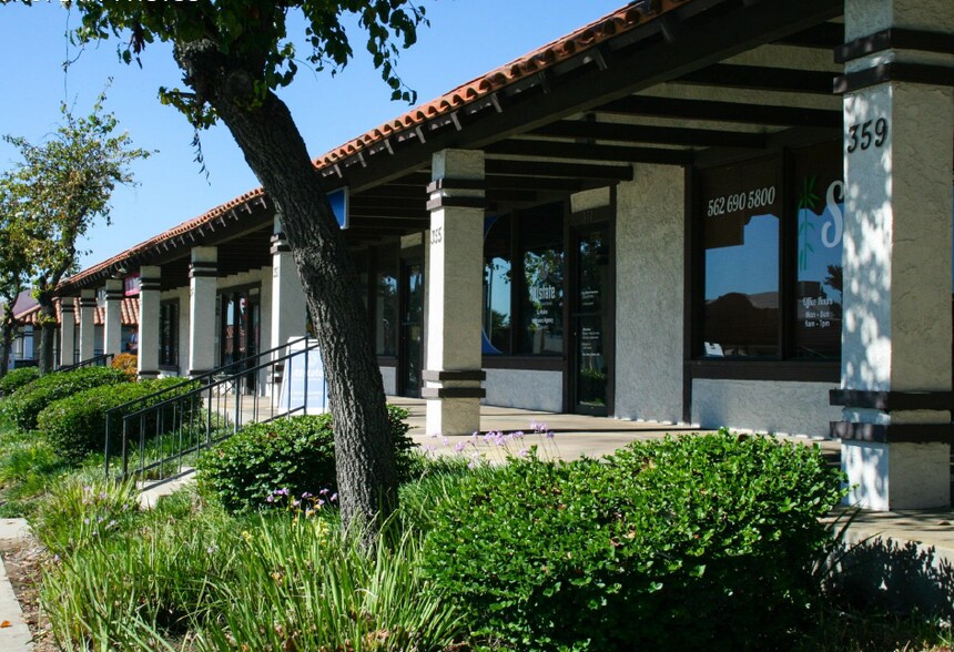 More Photos Of 331-359 E La Habra Blvd, La Habra Storefront For Lease