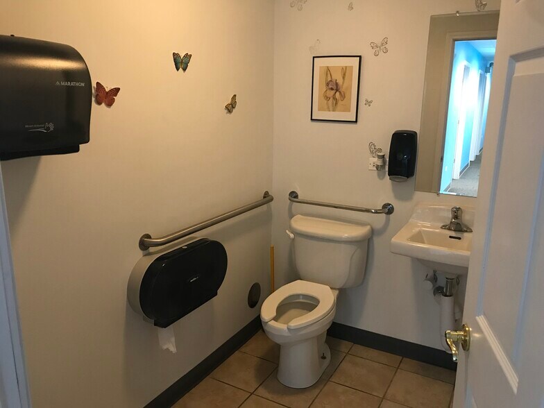 More Photos Of 9201 N Waukegan Rd, Morton Grove Medical For Sale