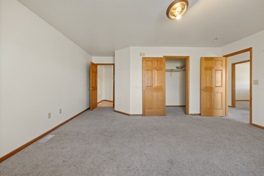 More Photos Of 306 Hillview Dr, Box Elder Office For Sale