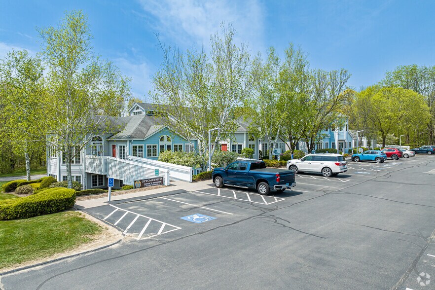 More Photos Of 384 Merrow Rd, Tolland Medical For Lease