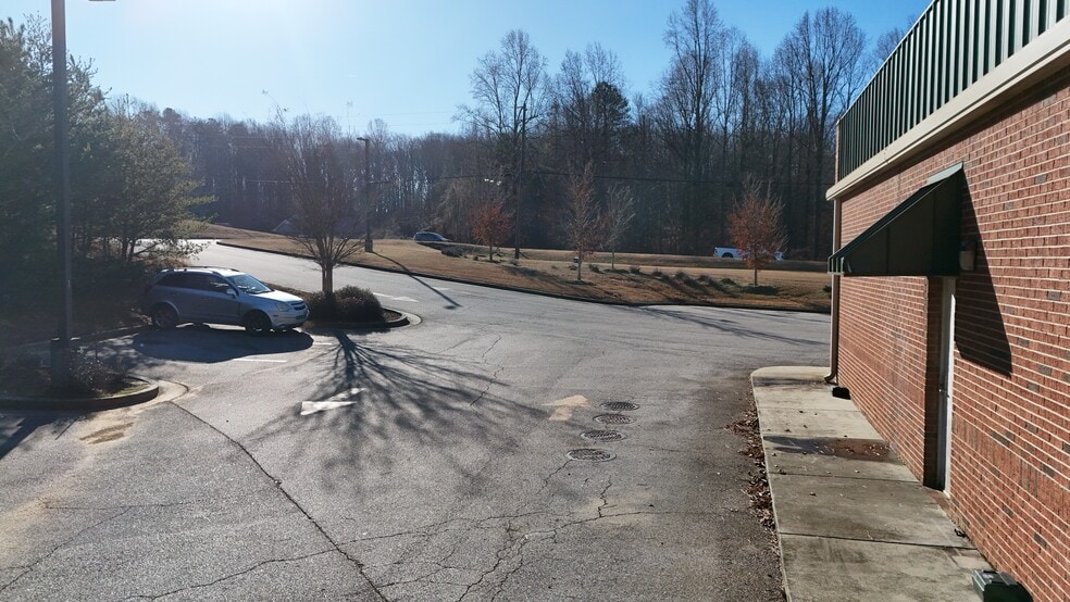 More Photos Of 2235 Jesse Jewell Pky NE, Gainesville Fast Food For Lease