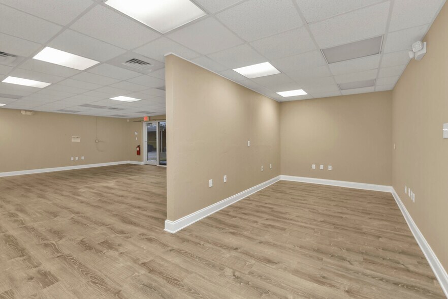 More Photos Of 128 W Charlotte Ave, Punta Gorda Office Residential For Sale