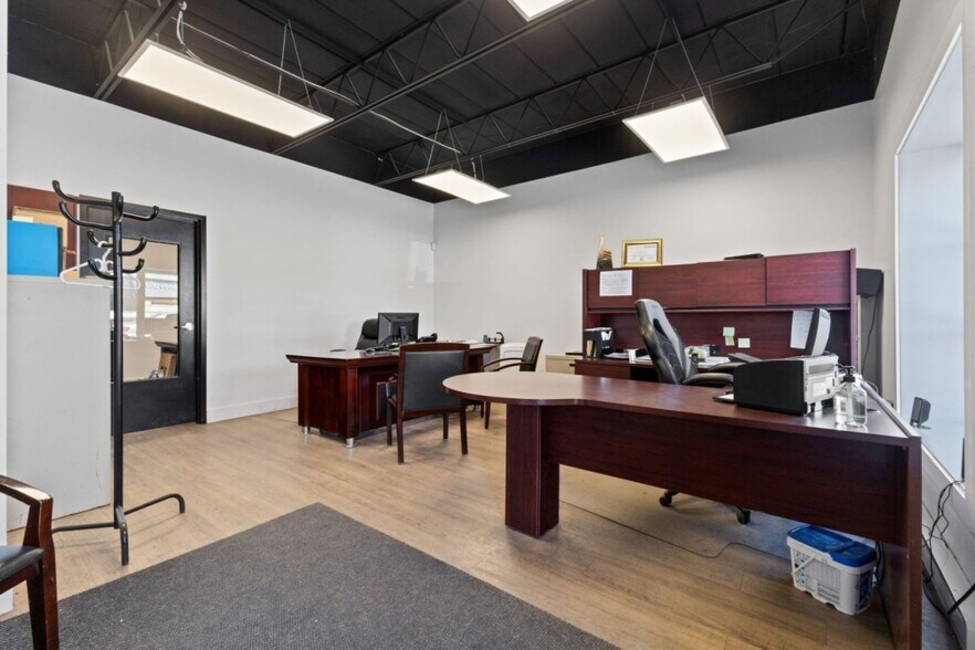 More Photos Of 25 Rue Audet, Gatineau Freestanding For Sale