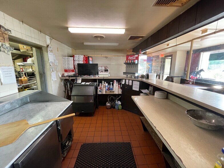 More Photos Of 2850 State Route 17K, Middletown Restaurant For Sale