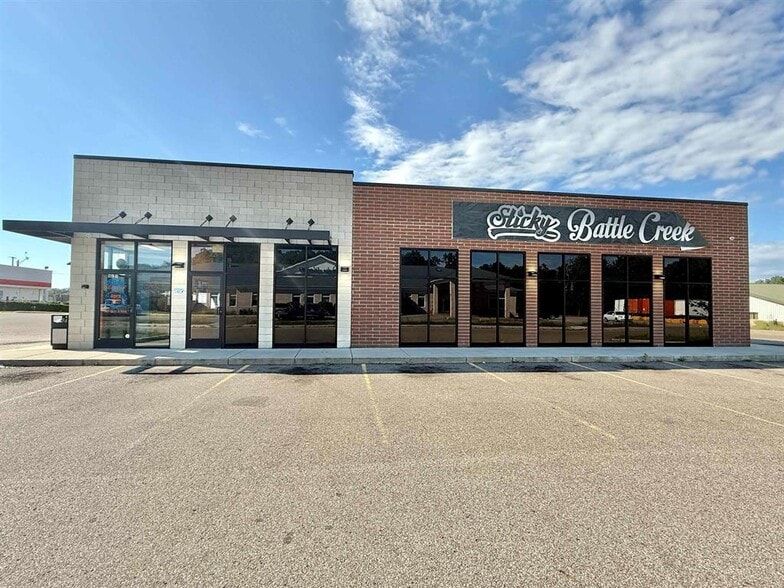 Primary Photo Of 228 North Ave, Battle Creek Freestanding For Sale