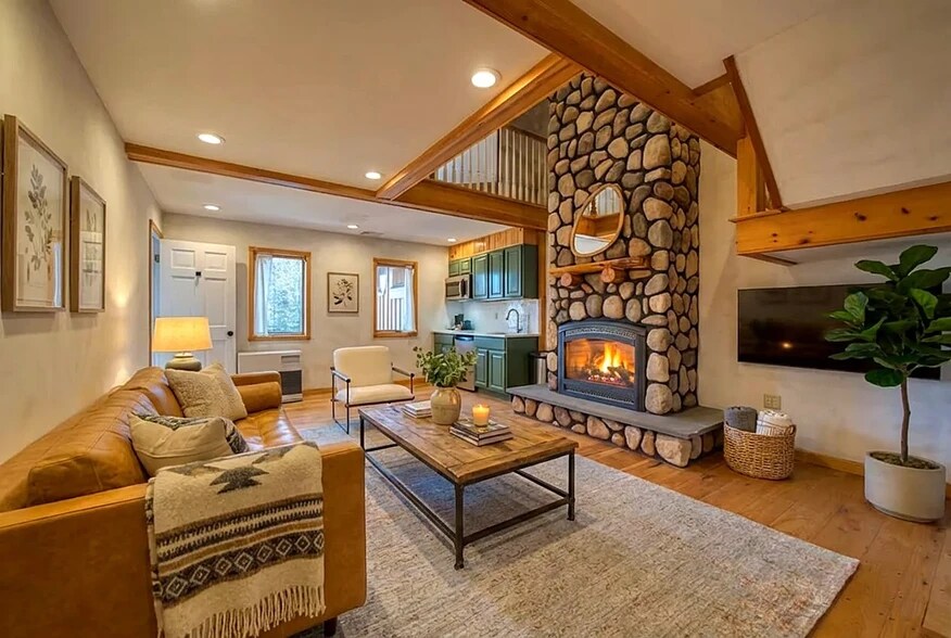 More Photos Of 218 NY-296, Windham Hotel For Sale