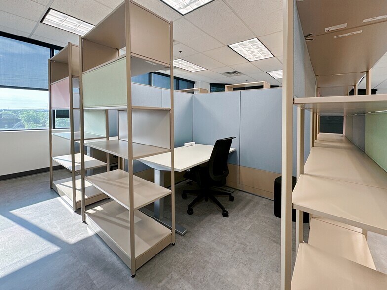 More Photos Of 1 Music Cir N, Nashville Coworking Space