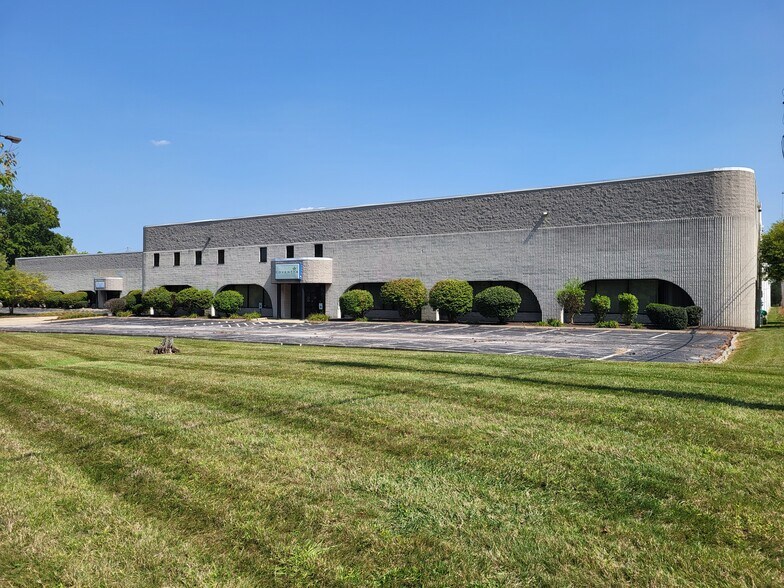 More Photos Of 4639 Van Epps Rd, Brooklyn Heights Warehouse For Lease