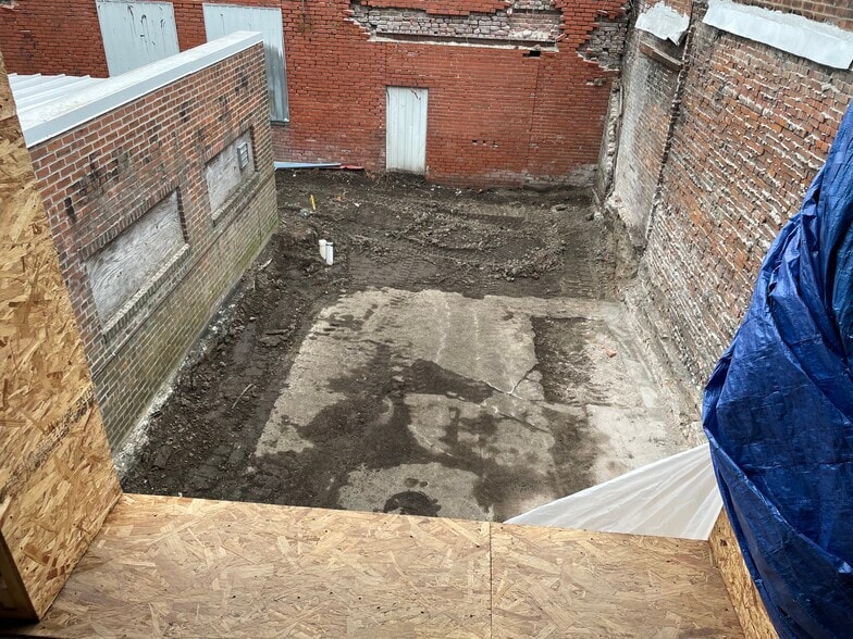 More Photos Of 525 E Morgan St, Boonville General Retail For Sale