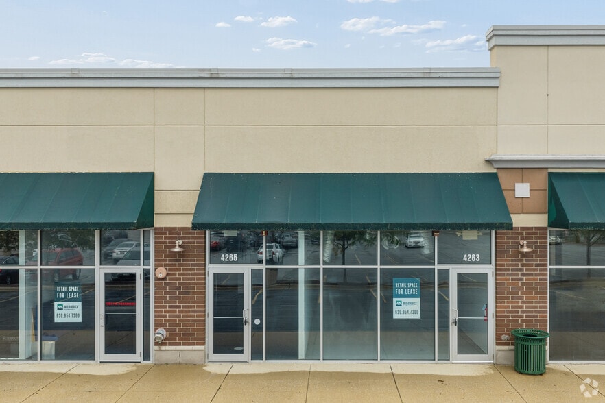 More Photos Of 4147-4275 167th St, Country Club Hills Unknown For Lease