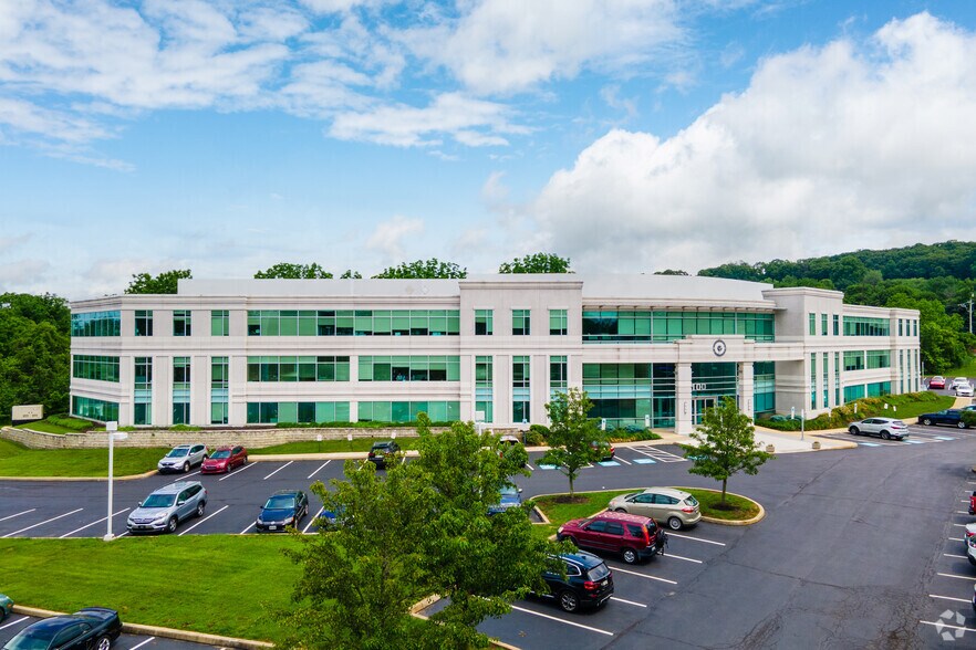 More Photos Of 100 Deerfield Ln, Malvern Office For Lease