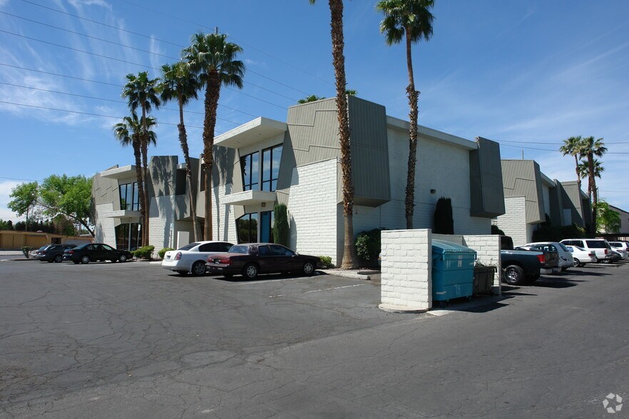 More Photos Of 1700 E Desert Inn Rd, Las Vegas Office Residential For Lease