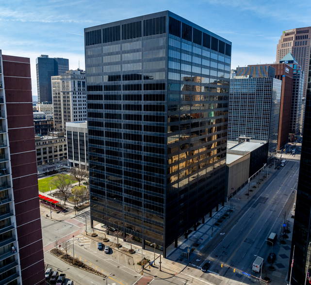 Primary Photo Of 1100 Superior Ave E, Cleveland Office For Lease