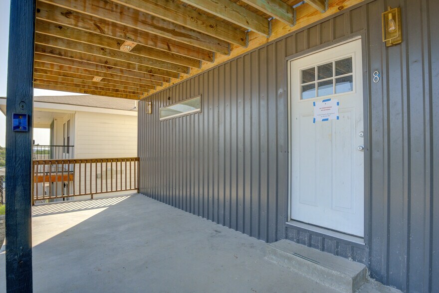 More Photos Of 185 Hidden Dr, Canyon Lake Apartments For Sale