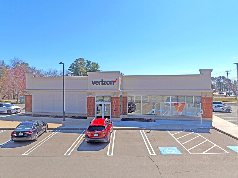 More Photos Of 611 Amherst St, Nashua Freestanding For Sale