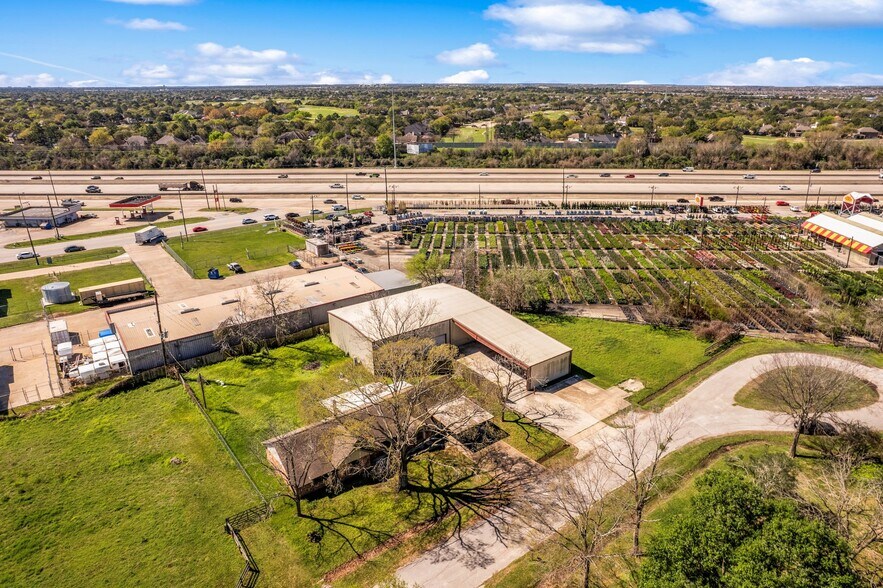 More Photos Of 15811 Manning Dr, Cypress Industrial For Lease