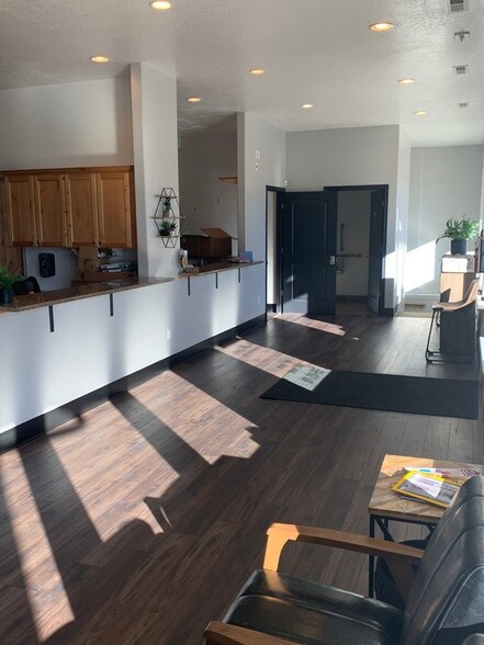 More Photos Of 11-41 N 400 W, Payson Office For Lease