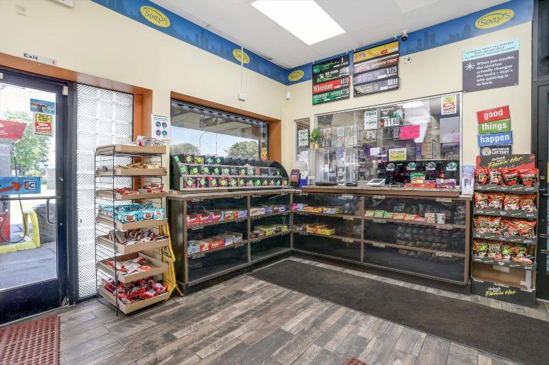 More Photos Of 13730 Livernois Ave, Detroit General Retail For Sale