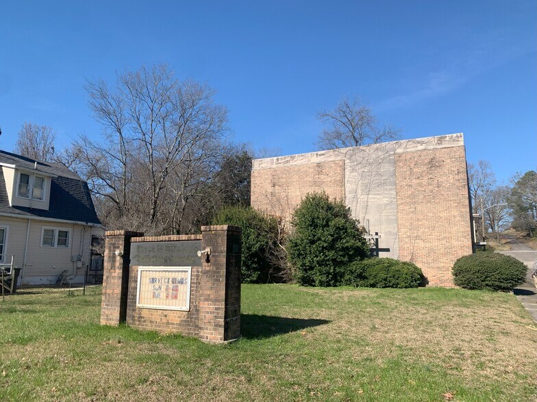 Primary Photo Of 8127 6th Ave N, Birmingham Religious Facility For Lease