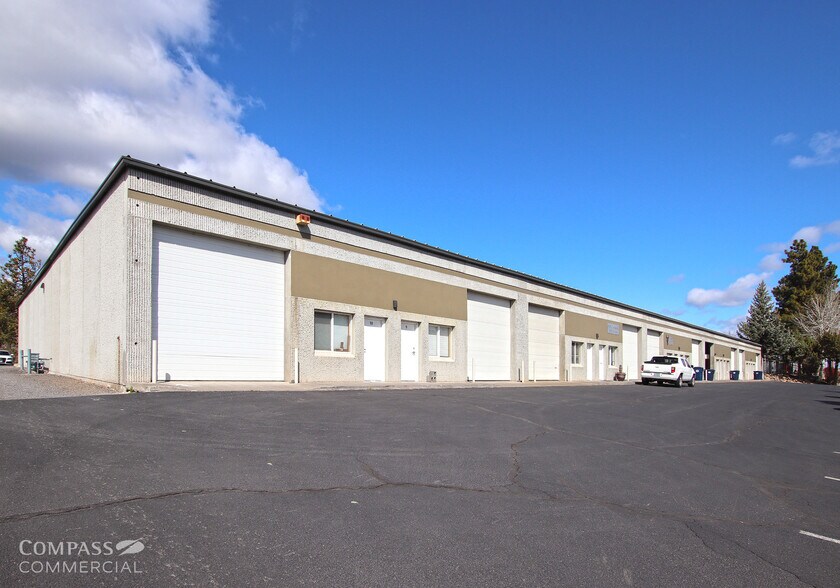 More Photos Of 63025 O B Riley Rd, Bend Warehouse For Lease