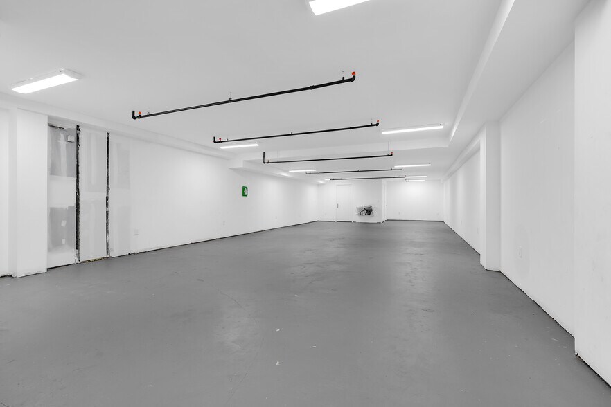 More Photos Of 24 Fayette St, Brooklyn Healthcare For Lease