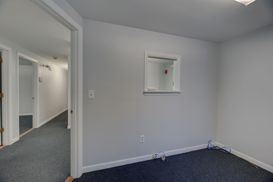 More Photos Of 626 Toll Gate Rd, Warwick Medical For Lease