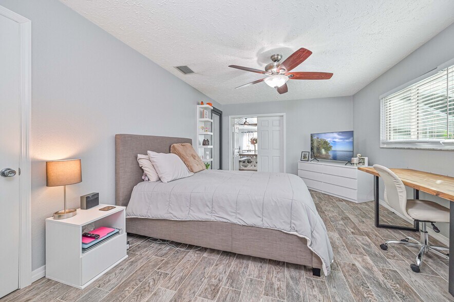 More Photos Of 4240 Ellis Rd, Fort Myers Apartments For Sale