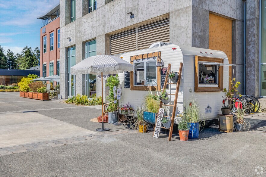 More Photos Of 1400-1500 Valley House Dr, Rohnert Park Unknown For Lease