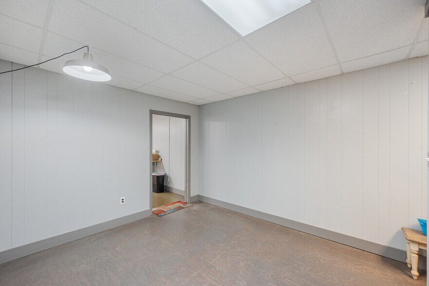 More Photos Of 5290 W State Highway 31, Corsicana Office Residential For Lease