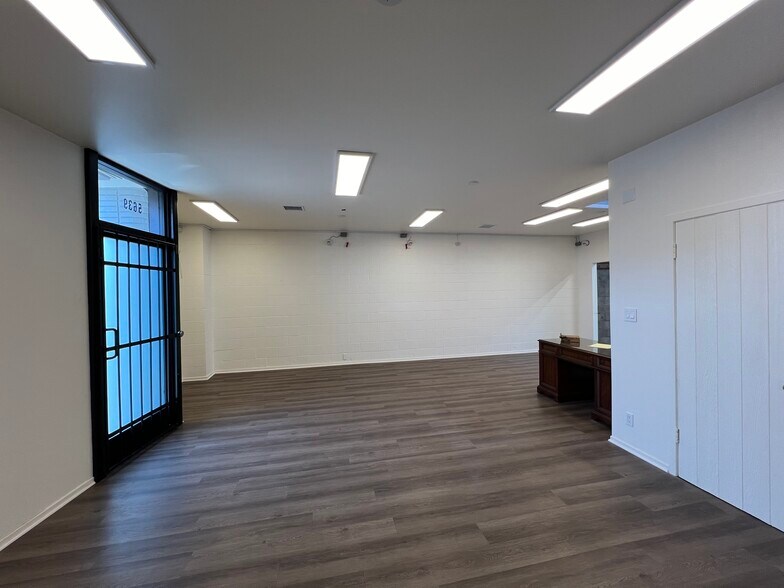 More Photos Of 5639 Cahuenga Blvd, North Hollywood Warehouse For Sale