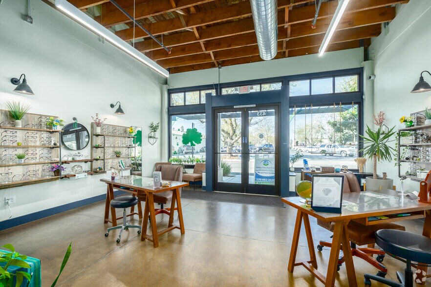 More Photos Of 509 Bush St, Woodland Office For Sale