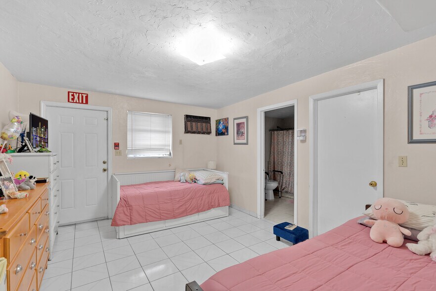 More Photos Of 73 E 47th St, Hialeah Assisted Living For Sale