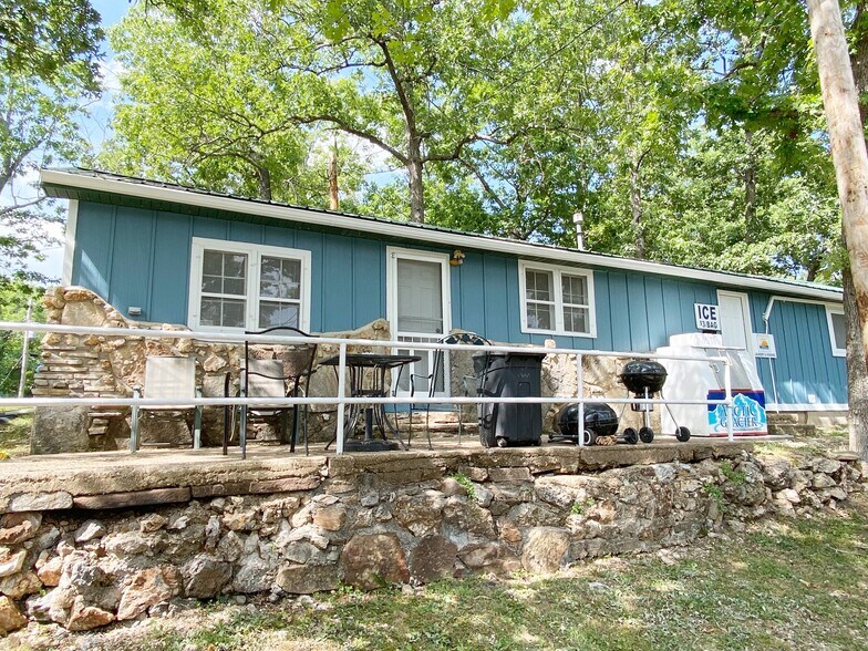 More Photos Of 256 Irish Hills Dr, Camdenton Hotel For Sale