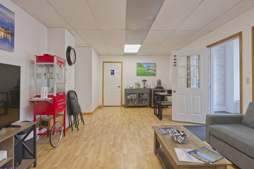 More Photos Of 111-121 Main Ave W, Winsted Storefront Retail Residential For Sale