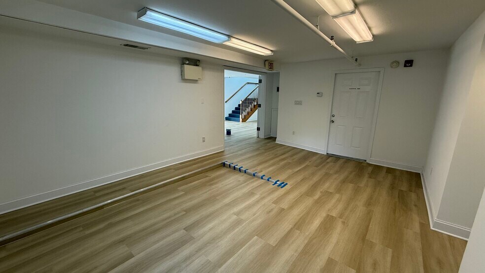 More Photos Of 4200 William Penn Hwy, Easton General Retail For Lease