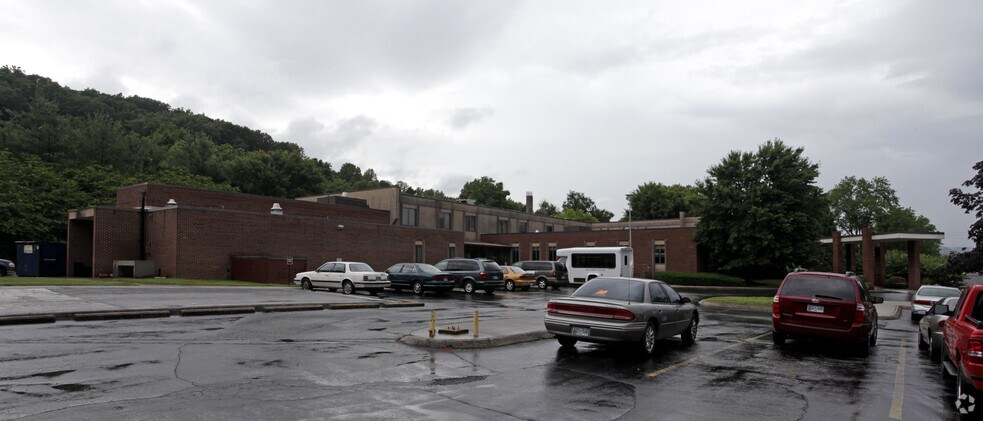 More Photos Of 241 S Chamberlain Ave, Rockwood Assisted Living For Sale