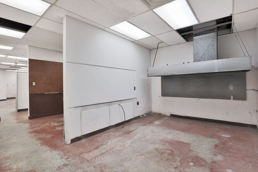 More Photos Of 799 N Hague Ave, Columbus Warehouse For Lease