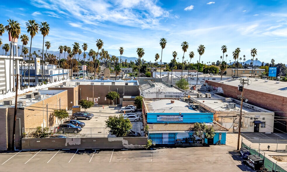 More Photos Of 14526 Haynes St, Van Nuys Industrial For Lease