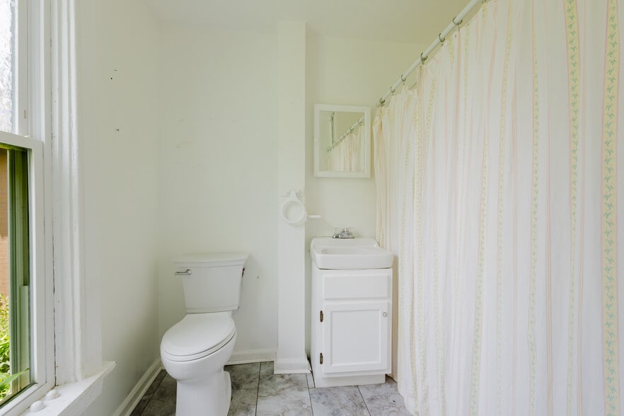 More Photos Of , Lexington Specialty For Sale