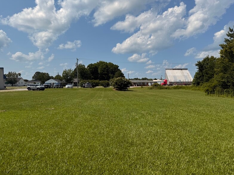 More Photos Of 1985 W Main St, Williamston Warehouse For Sale