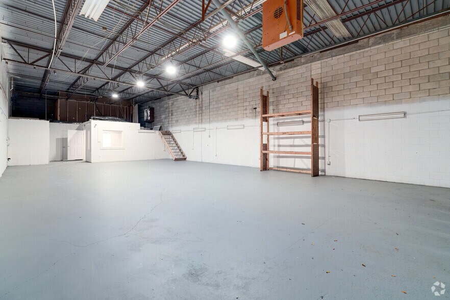 More Photos Of 2510 Kirby Cir NE, Palm Bay Unknown For Lease