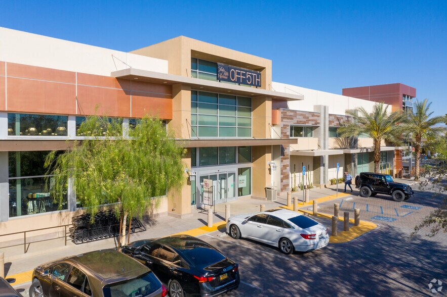 More Photos Of El Paseo @ San Pablo, Palm Desert Unknown For Lease