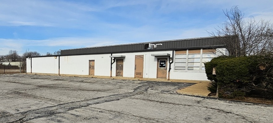 Primary Photo Of 313 Franklin Ave, Union Light Distribution For Sale