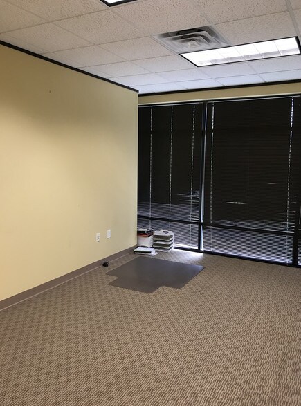 More Photos Of 2508 Ashley Worth Blvd, Austin Medical For Lease