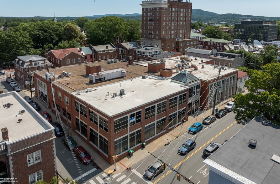 More Photos Of 401 E Market St, Charlottesville Office For Sale