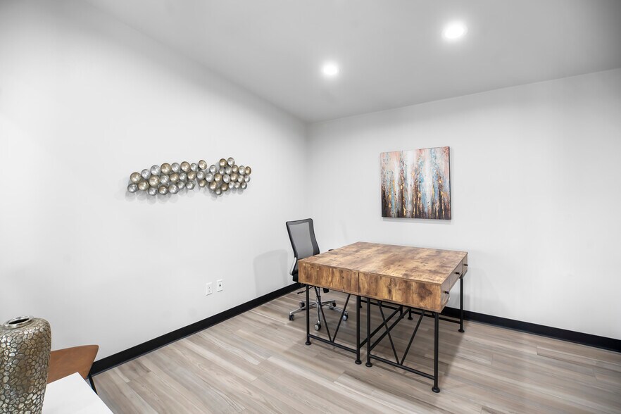 More Photos Of 2001 Tulane Dr, Lufkin Medical For Sale