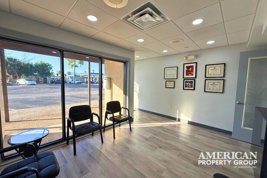 More Photos Of 3627 Webber St, Sarasota Storefront Retail Office For Sale