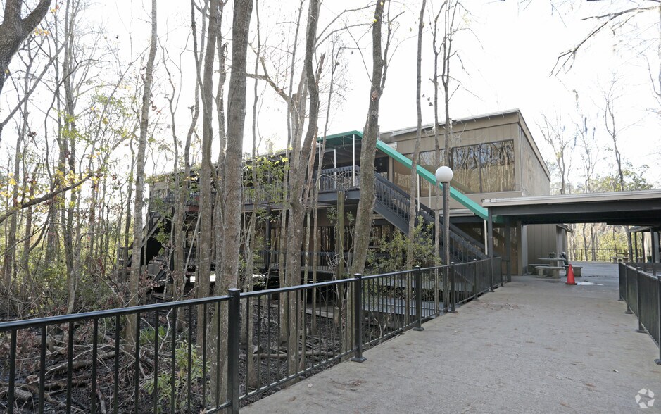 More Photos Of 2301 Park Ave, Orange Park Medical For Lease