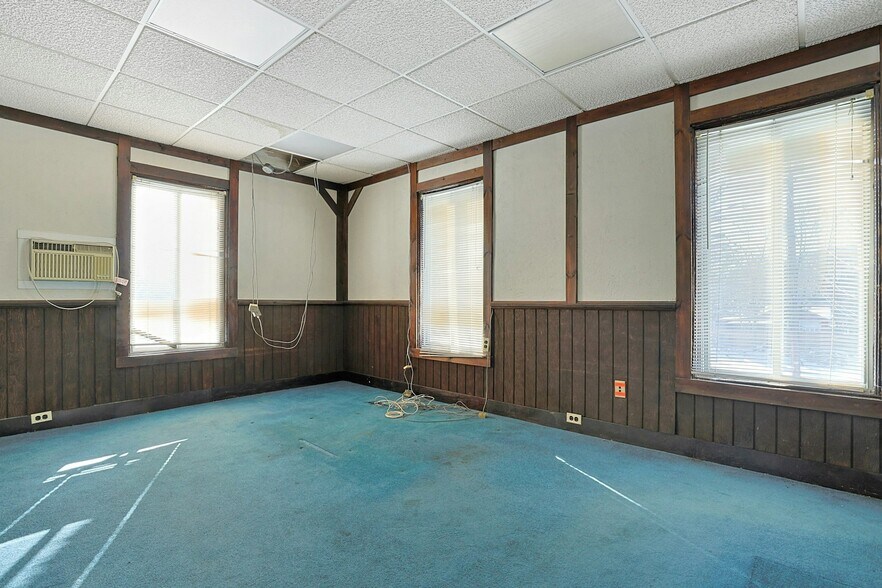 More Photos Of 162 Orange Ave, Suffern Office Residential For Sale