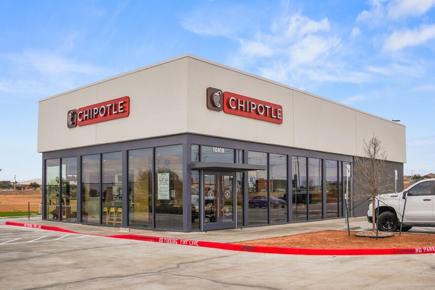 Primary Photo Of 10819 International Blvd, Laredo General Retail For Sale